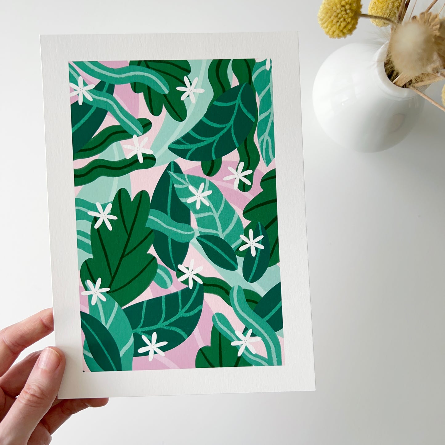 Slightly imperfect print of vibrant leaves and flowers! Leicht beschädigter Druck mit leuchtenden Blättern und Blüten!