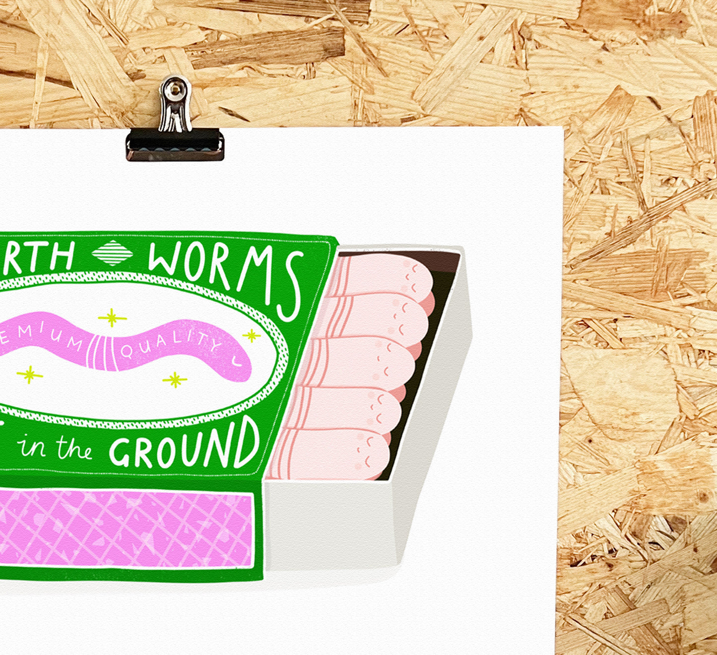 Ein Kunstdruck mit einem Streichholzschachtel mit Würmern höchster Qualität und im Boden hergestellt! Fine art prints of a matchbox of worms, highest quality and made in the ground! Sustainably printed to order.